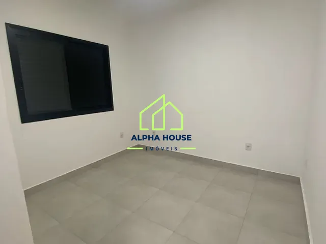 Casa 2 quartos e 2 banheiros, à venda, no bairro Jardim Continental III em Taubaté