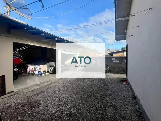 Casa 4 quartos e 1 banheiro, à venda, no bairro Areias em Tijucas
