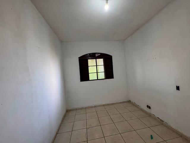Casa 2 quartos e 1 banheiro, para alugar, no bairro Jardim Novo Maracanã em Campinas