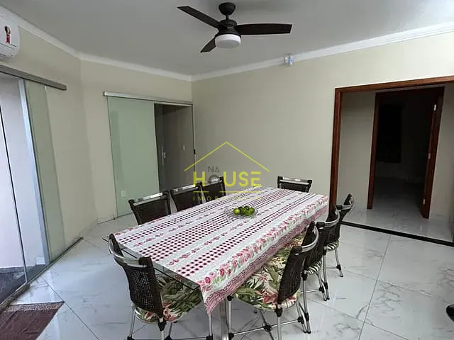 Casa com 868m² 3 quartos e 3 banheiros, à venda, no bairro Vila Paes em Votuporanga