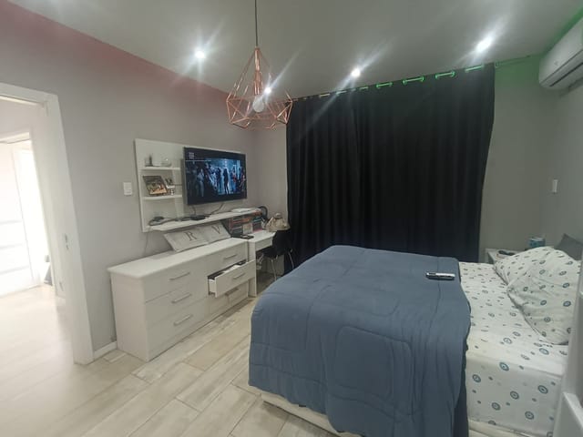 Casa com 214m² 3 quartos e 2 banheiros, à venda, no bairro Vila Valqueire em Rio de Janeiro