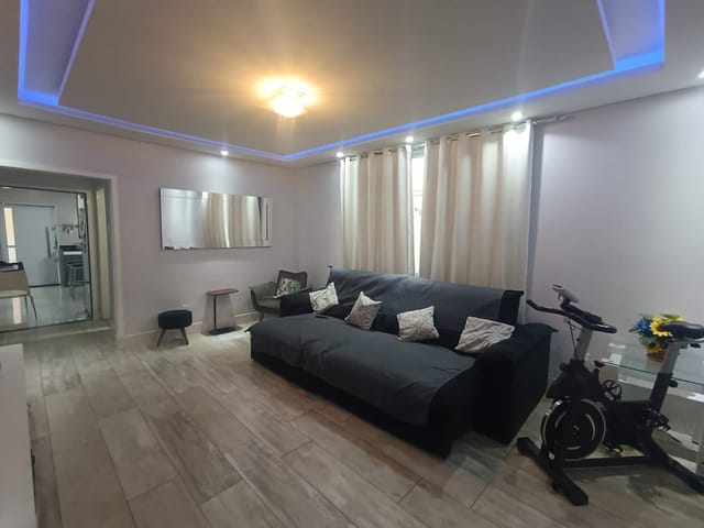 Casa com 214m² 3 quartos e 2 banheiros, à venda, no bairro Vila Valqueire em Rio de Janeiro