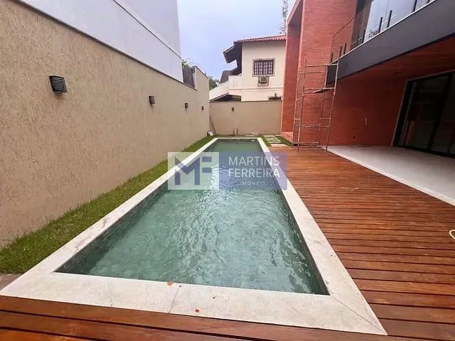Casa 4 quartos e 7 banheiros, à venda, no bairro Barra da Tijuca em Rio de Janeiro