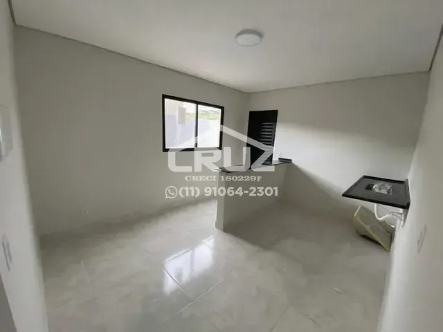 Casa 2 quartos e 1 banheiro, à venda, no bairro Água Espraiada (Caucaia do Alto) em Cotia