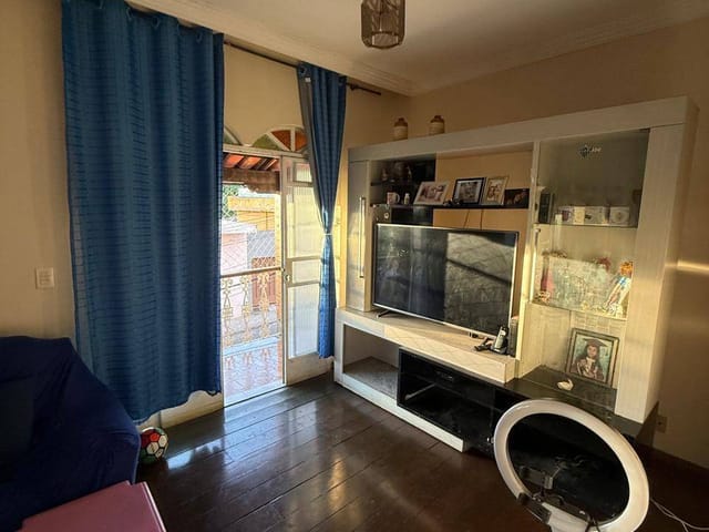 Casa 3 quartos e 2 banheiros, à venda, no bairro Tupi B em Belo Horizonte