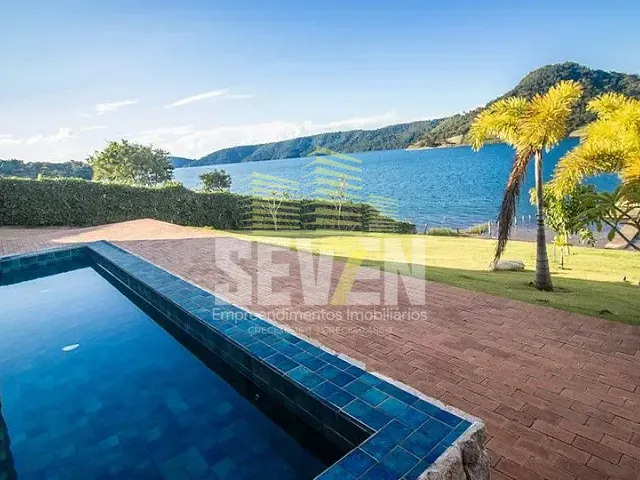 Casa com 1100m² 5 quartos e 6 banheiros, à venda, no bairro Laranjal em Ribeirão Claro