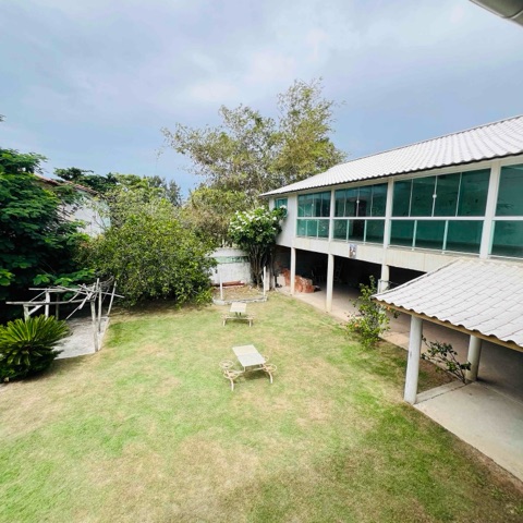 Casa com 501m² 6 quartos e 6 banheiros, à venda, no bairro Peró em Cabo Frio