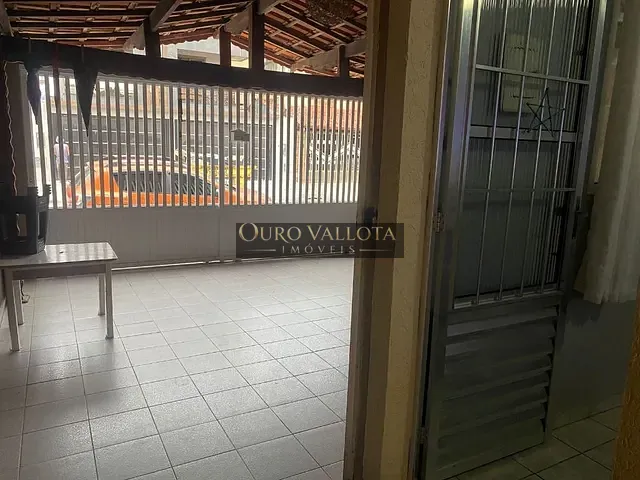 Casa com 135m² 2 quartos e 2 banheiros, à venda, no bairro Vila Guilhermina em Praia Grande