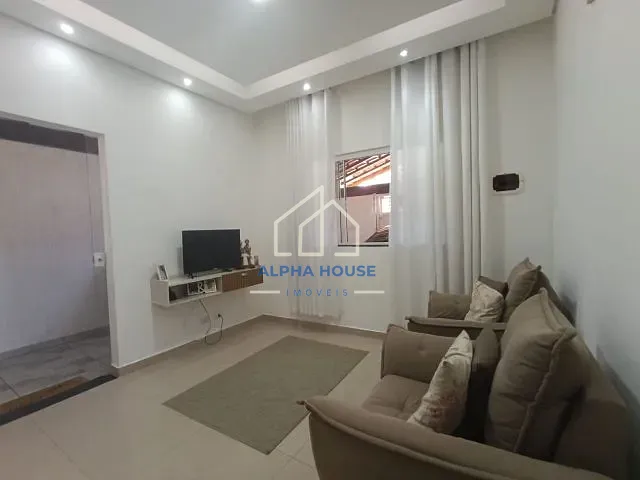 Casa 3 quartos e 2 banheiros, à venda, no bairro Residencial Mombaça I em Pindamonhangaba