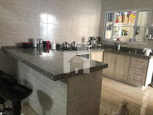 Casa com 250m² 3 quartos e 2 banheiros, à venda, no bairro Tulipas em Jundiaí