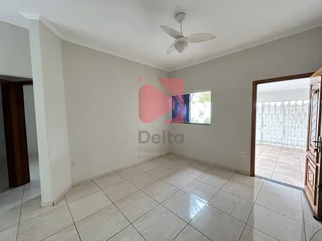 Casa 2 quartos e 2 banheiros, à venda, no bairro Jardim Itália em Pirassununga