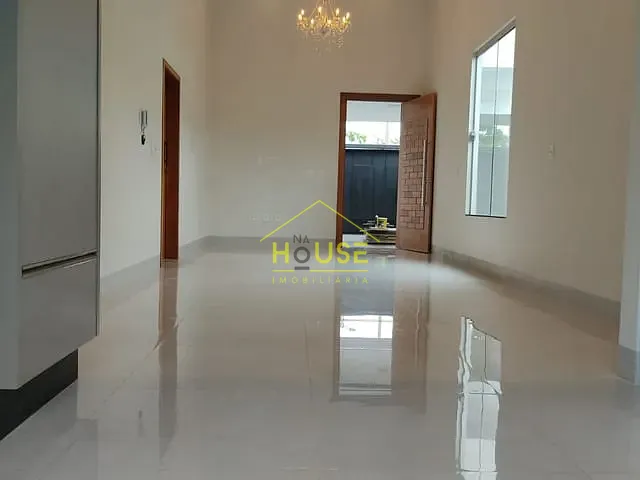 Casa com 200m² 3 quartos e 1 banheiro, à venda, no bairro Jardim Residencial Eulália em Votuporanga