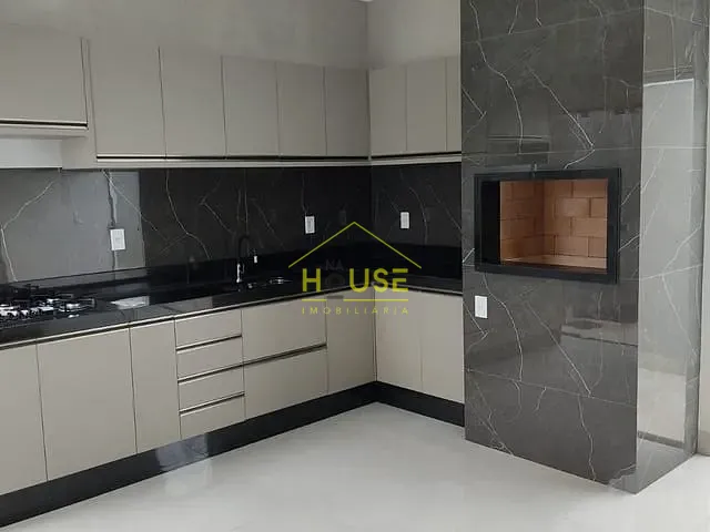 Casa com 200m² 3 quartos e 1 banheiro, à venda, no bairro Jardim Residencial Eulália em Votuporanga
