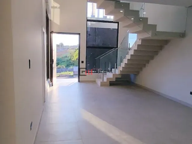 Casa 3 quartos e 4 banheiros, à venda, no bairro Gleba Simon Frazer em Londrina