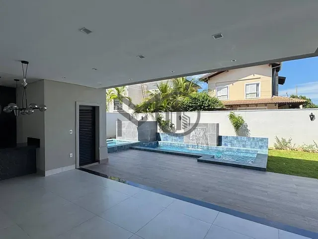 Casa com 442m² 4 quartos e 6 banheiros, à venda, no bairro Centro Político Administrativo em Cuiabá