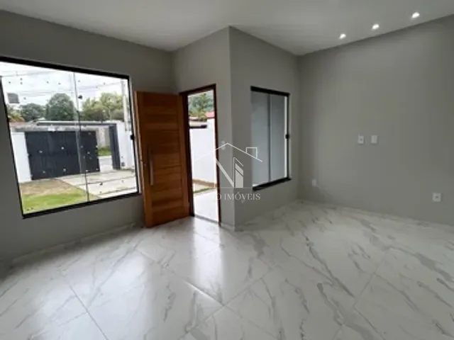 Casa com 216m² 2 quartos e 1 banheiro, à venda, no bairro Condado de Maricá em Maricá