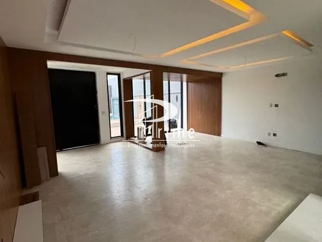 Casa com 450m² 3 quartos e 5 banheiros, à venda, no bairro Camboinhas em Niterói