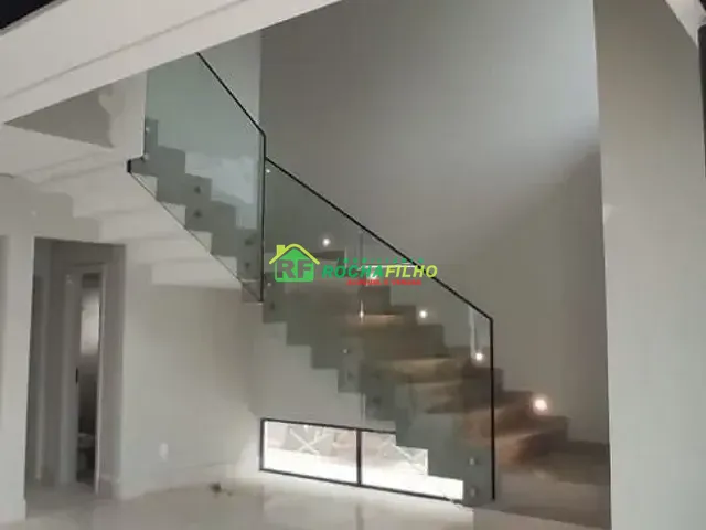 Casa com 260m² 3 quartos e 3 banheiros, à venda, no bairro Vale Quem Tem em Teresina