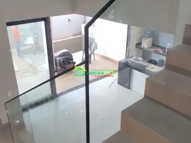 Casa com 260m² 3 quartos e 3 banheiros, à venda, no bairro Vale Quem Tem em Teresina