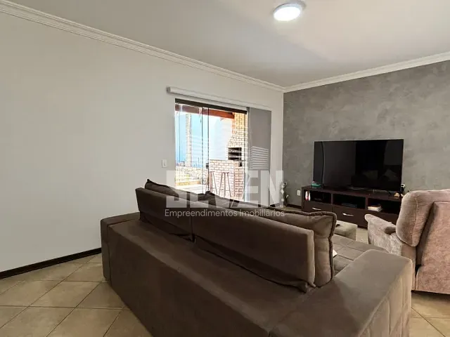 Casa com 540m² 3 quartos e 1 banheiro, à venda, no bairro Vila Industrial em Bauru
