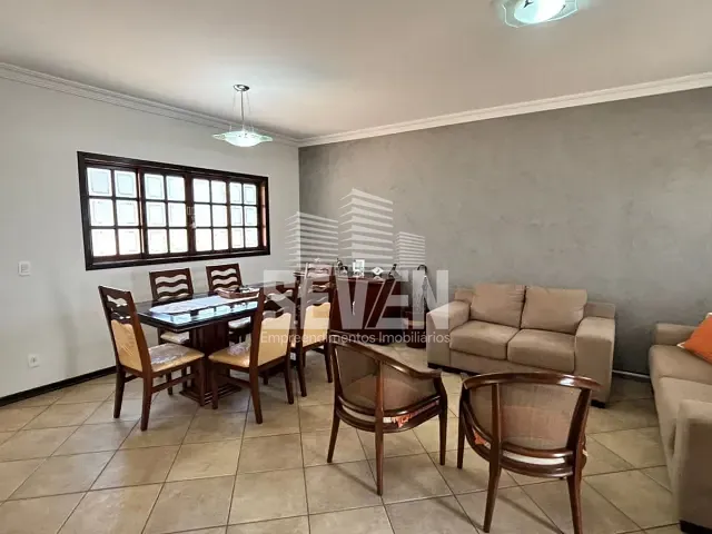Casa com 540m² 3 quartos e 1 banheiro, à venda, no bairro Vila Industrial em Bauru