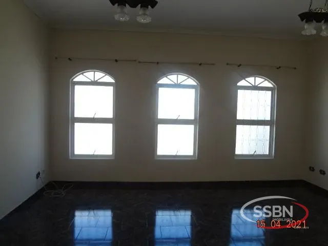 Casa com 312m², à venda, no bairro Jardim Nossa Senhora de Fátima em Nova Odessa