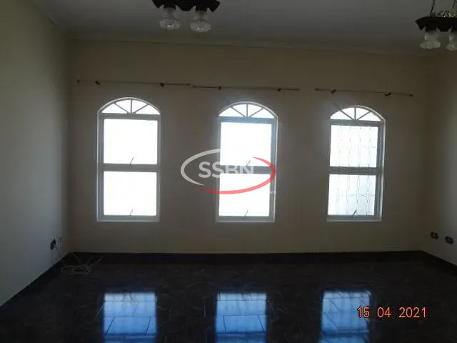 Casa com 312m², à venda, no bairro Jardim Nossa Senhora de Fátima em Nova Odessa