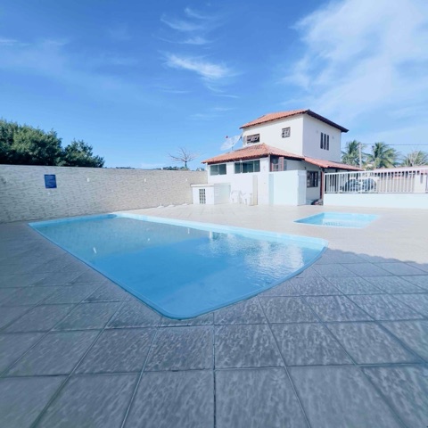 Casa 3 quartos e 2 banheiros, à venda, no bairro Peró em Cabo Frio