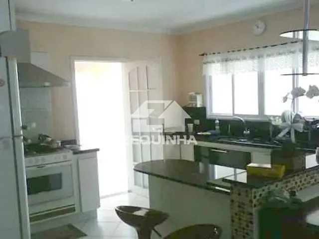 Casa com 455m² 4 quartos e 6 banheiros, à venda, no bairro Parque dos Principes em Osasco