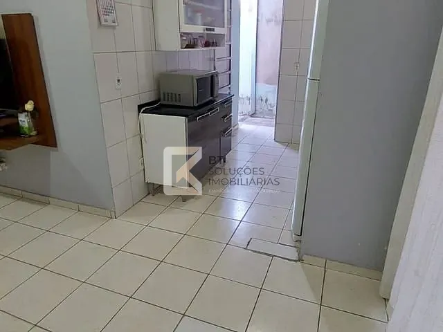 Casa com 262m² 3 quartos e 1 banheiro, à venda, no bairro Jardim dos Colibris em Indaiatuba