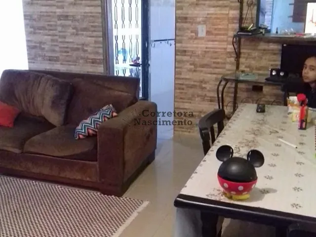 Casa com 150m² 2 quartos e 1 banheiro, à venda, no bairro Cidade Salvador em Jacareí