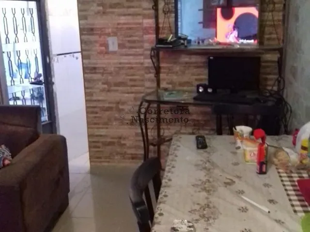 Casa com 150m² 2 quartos e 1 banheiro, à venda, no bairro Cidade Salvador em Jacareí