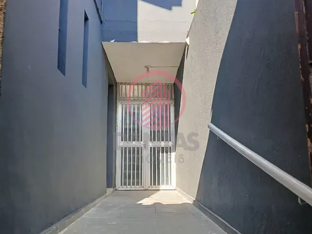 Casa 2 quartos e 1 banheiro, para alugar, no bairro City Bussocaba em Osasco