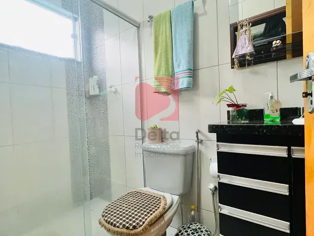 Casa 3 quartos e 2 banheiros, à venda, no bairro Jardim Veneza em Pirassununga