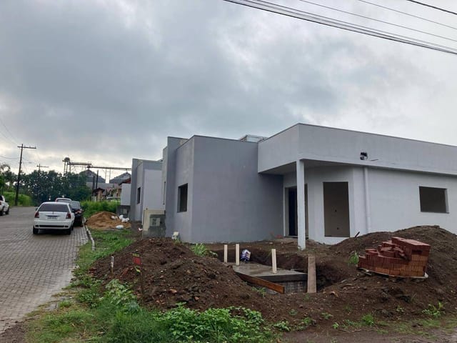 Foto do Casa - Casa geminada de esquina com dois dormitórios, churrasqueira, vaga de estacionamento, à venda no Bairro Barra do Forqueta na cidade de Arroio do Meio/ RS | Executivo Imóveis