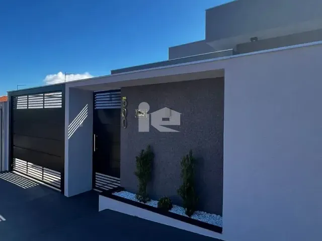 Casa com 180m² 3 quartos e 2 banheiros, à venda, no bairro Jardim Monte Carlo em Rolândia