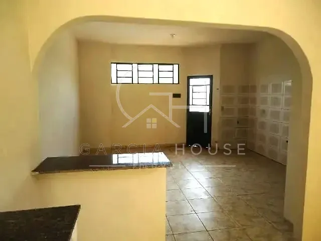 Casa com 200m² 2 quartos e 2 banheiros, à venda, no bairro Parque dos Pinus em Ribeirão Preto