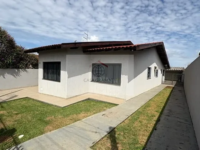 Casa com 354m² 4 quartos e 2 banheiros, à venda, no bairro Jardim Caviúna em Rolândia