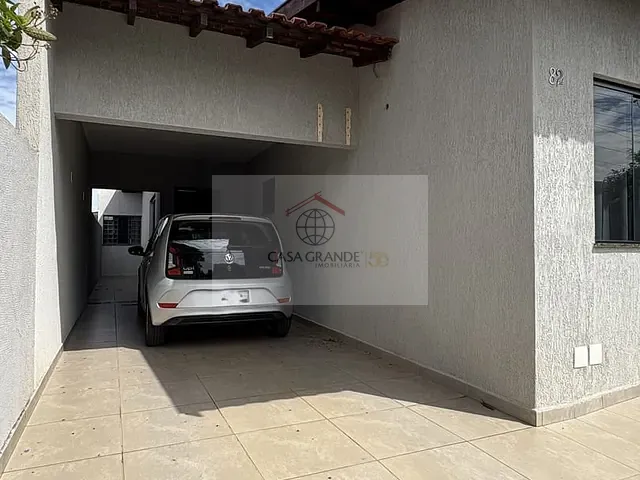 Casa com 354m² 4 quartos e 2 banheiros, à venda, no bairro Jardim Caviúna em Rolândia