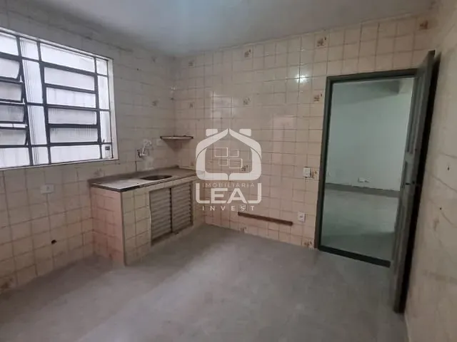 Casa com 70m² 2 quartos e 2 banheiros, para alugar, no bairro Parque Santo Antônio em São Paulo