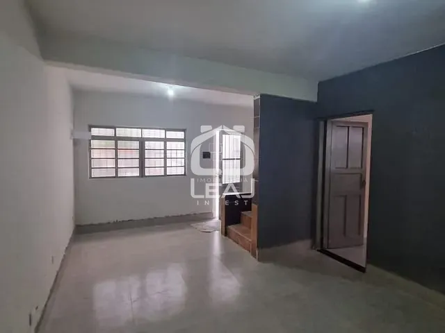 Casa com 70m² 2 quartos e 2 banheiros, para alugar, no bairro Parque Santo Antônio em São Paulo