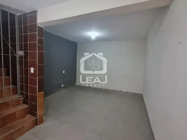 Casa com 70m² 2 quartos e 2 banheiros, para alugar, no bairro Parque Santo Antônio em São Paulo