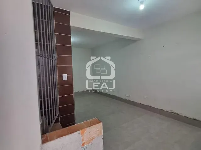 Casa com 70m² 2 quartos e 2 banheiros, para alugar, no bairro Parque Santo Antônio em São Paulo