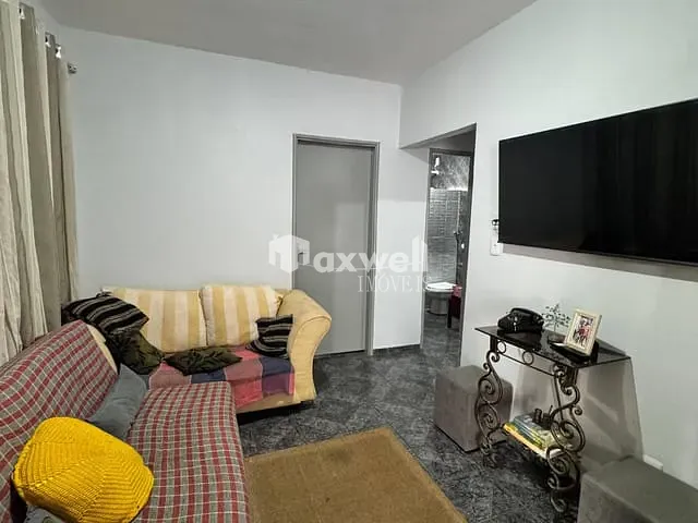 Casa com 220m² 2 quartos e 1 banheiro, à venda, no bairro Jardim Mont Serrat em Aparecida de Goiânia