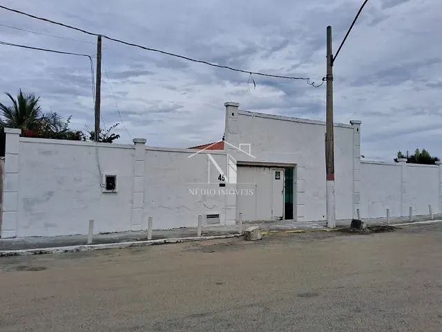 Casa à venda ou para alugar, no bairro Barra de Maricá em Maricá
