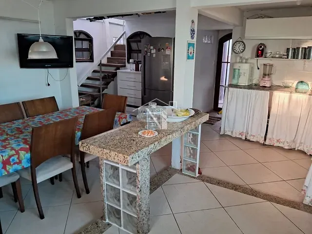 Casa à venda ou para alugar, no bairro Barra de Maricá em Maricá