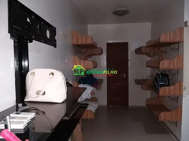 Casa com 400m² 3 quartos e 1 banheiro, para alugar, no bairro Santa Tereza em Teresina