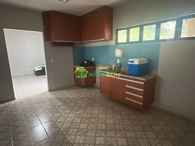 Casa com 400m² 3 quartos e 1 banheiro, para alugar, no bairro Santa Tereza em Teresina