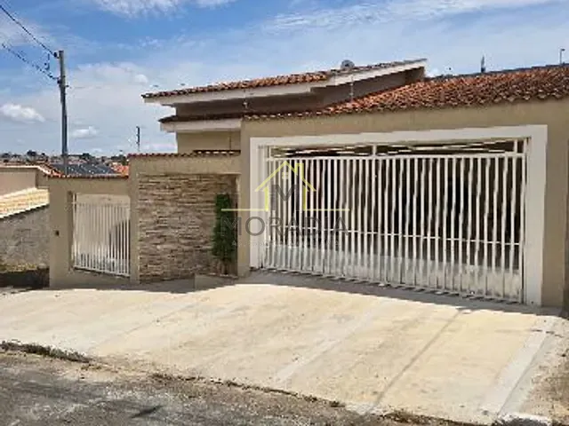 Casa com 337m² 4 quartos e 3 banheiros, à venda, no bairro Jardim Agenor de Lima em Guaxupé