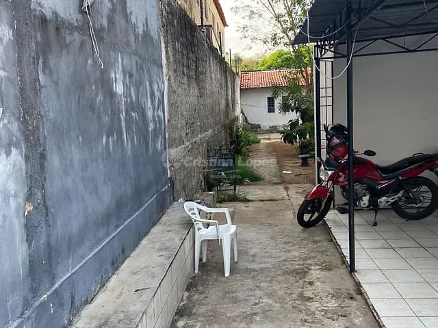 Casa com 400m² 4 quartos e 3 banheiros, à venda, no bairro Marquês em Teresina